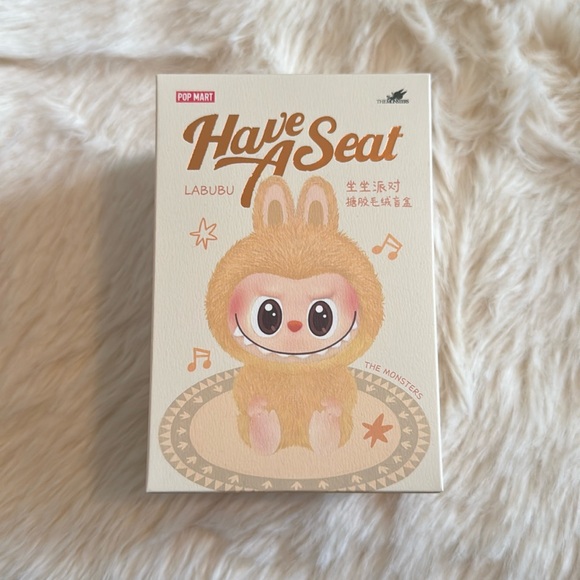 POP MART The Monsters Labubu Have a Seat Vinyl Plush Dada - Picture 2 of 8